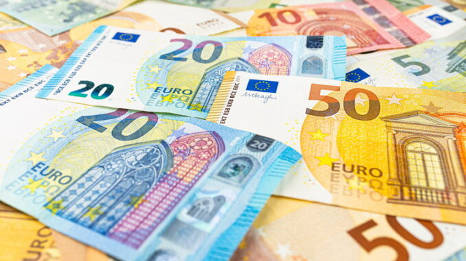 Come evitare di cadere nella spirale del debito Come evitare di cadere nella spirale del debito