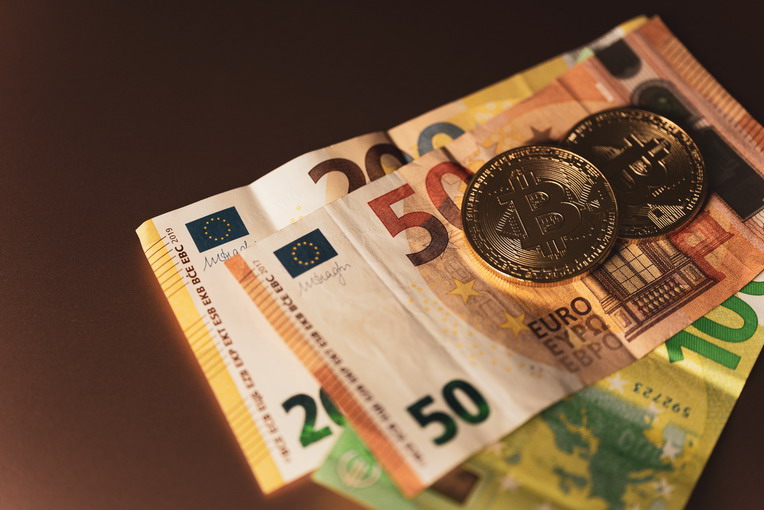 Quando rivolgersi a un consulente finanziario per i debiti