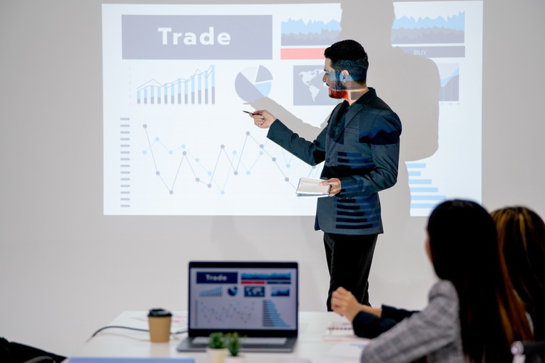 Trading online 2025: guida completa per investire in sicurezza