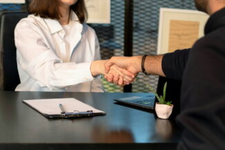 Cessione del quinto: le differenze tra pensionati, lavoratori pubblici e lavoratori privati