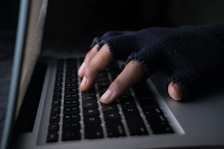 Truffe sugli annunci di lavoro online: come riconoscerle